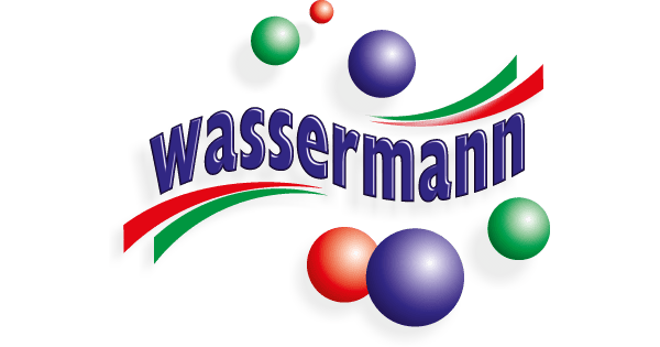 Logo mit der Schrift "wassermann" in Blau, umgeben von bunten, verschieden großen Kreisen in Rot, Grün und Blau.